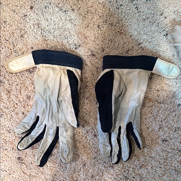 Barts Black and Gray Ski Gloves - Picture 3 of 3